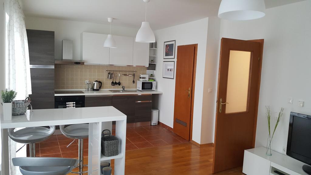 Apartment Roko Osijek Bagian luar foto